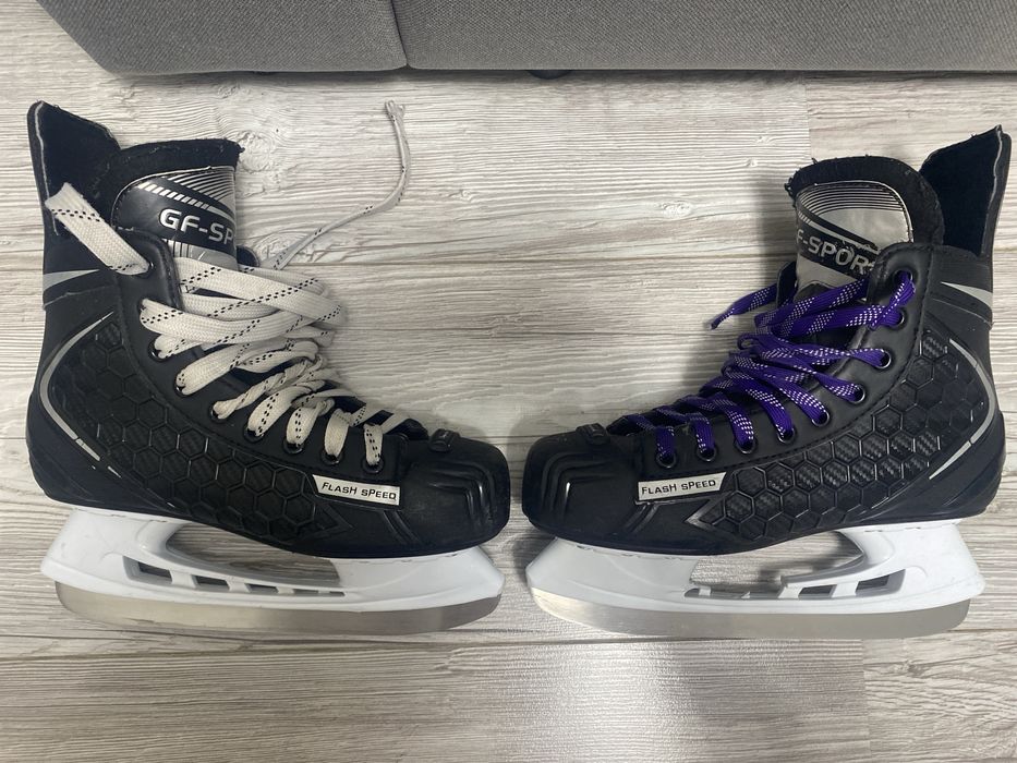 коньки хоккейные