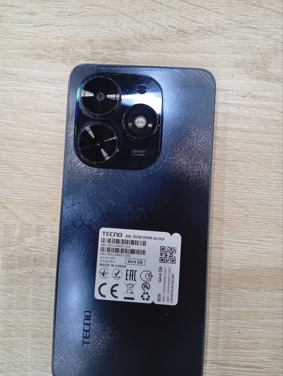Продается телефон Tecno Spark go