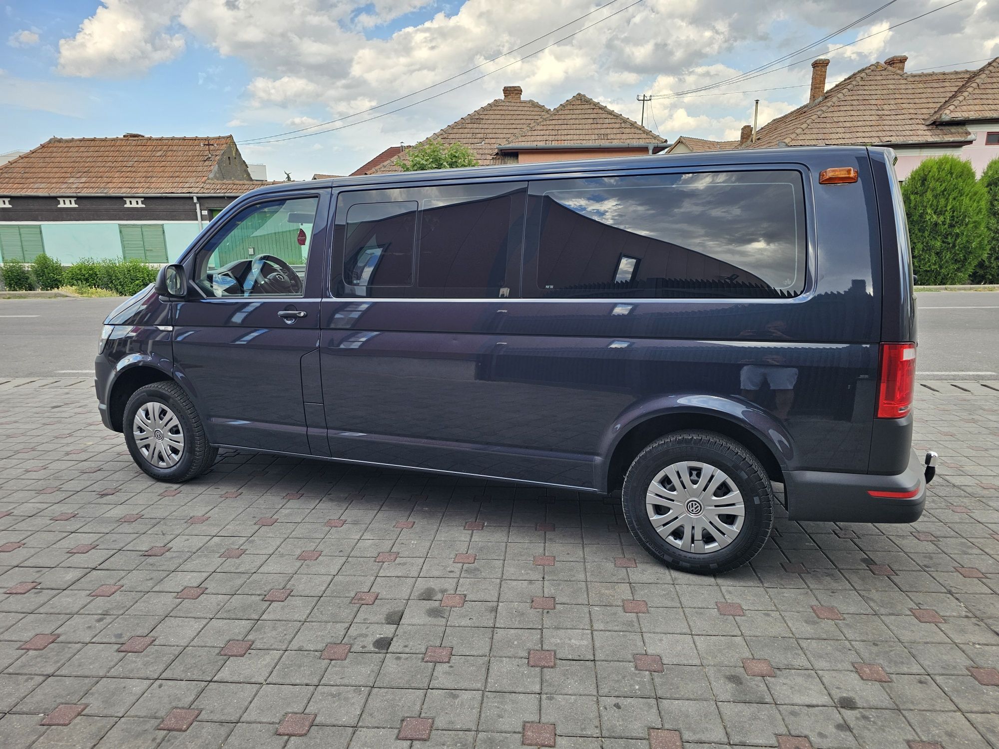 Vwv t6 an 2017  2.0tdi 8+1 locuri model lung