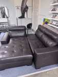 Vand canapea extensibila piele! Lungime 2.80 cm latime 1.80 cm ! Stare