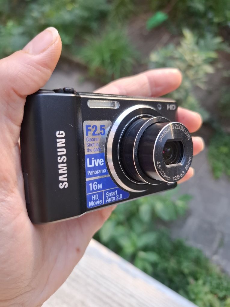 Компактен дигитален фотоапарат SAMSUNG ST66