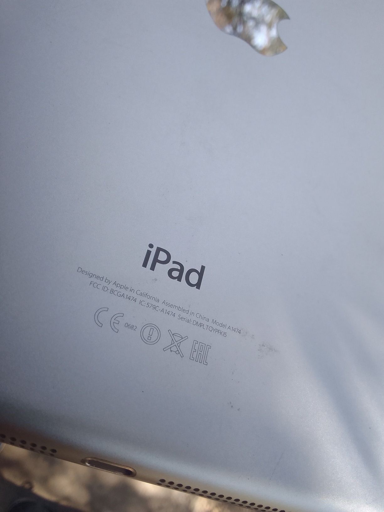 Прдам iPad air 1 2013