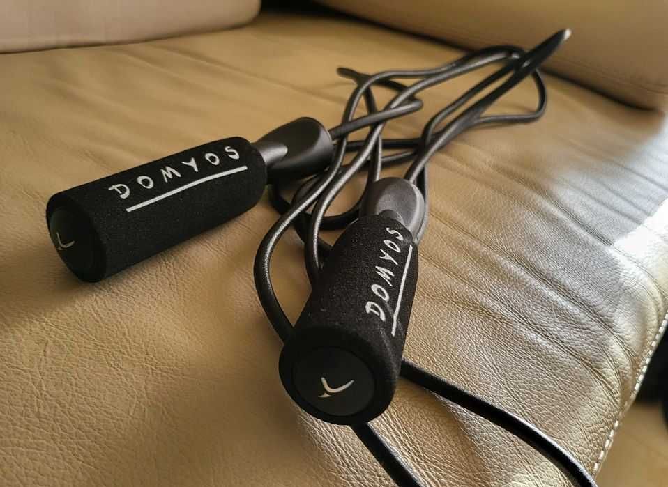 Coarda de sarit ,noua.