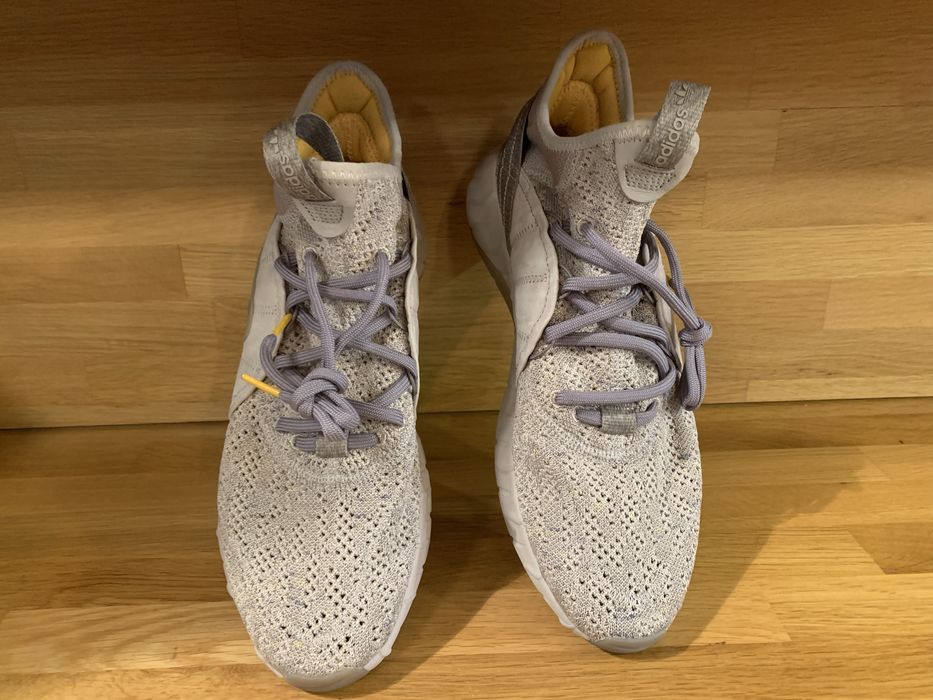 Маратонки Адидас бежови  44,5