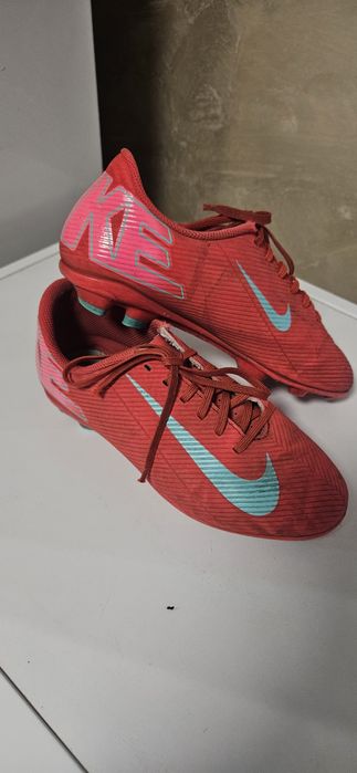Бутонки Nike запазени