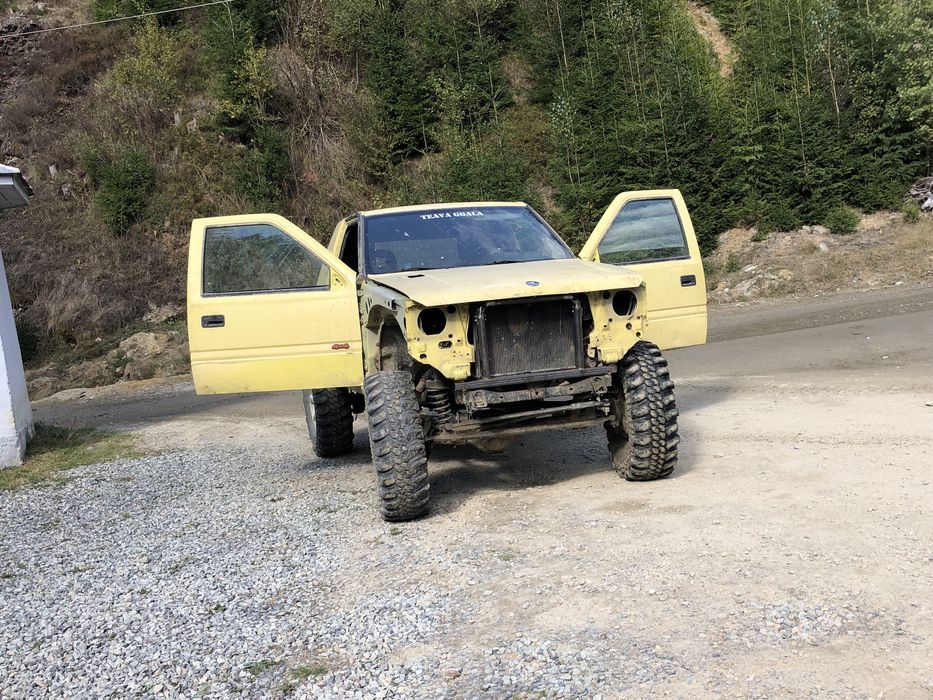 Vand proiect 4x4