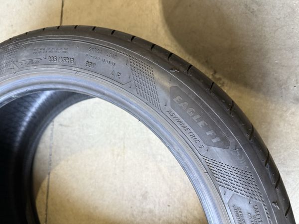 235/45/19 Goodyear 4бр