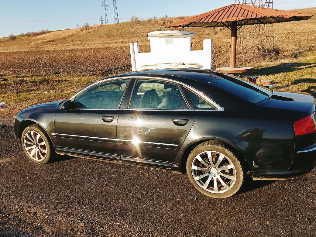 Vând Audi A8 pret Euro