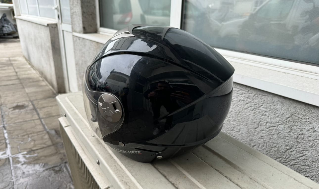 Каска за мотор MT helmets S (55-56)