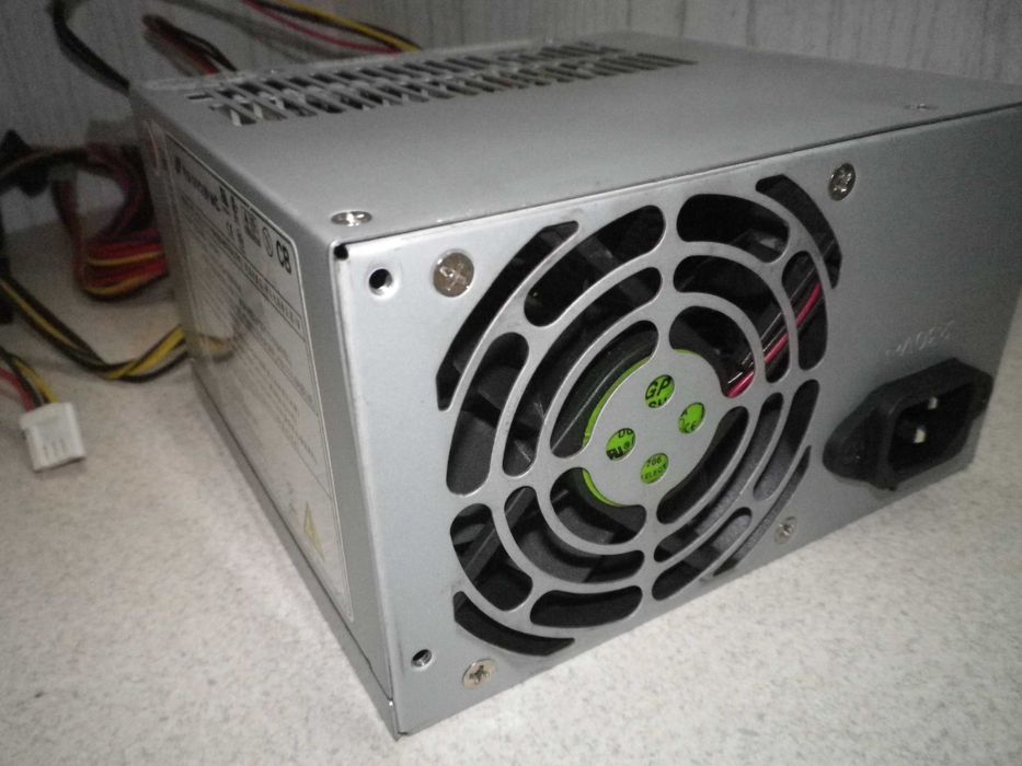 Захранване за компютър Fortron FSP300-60THA