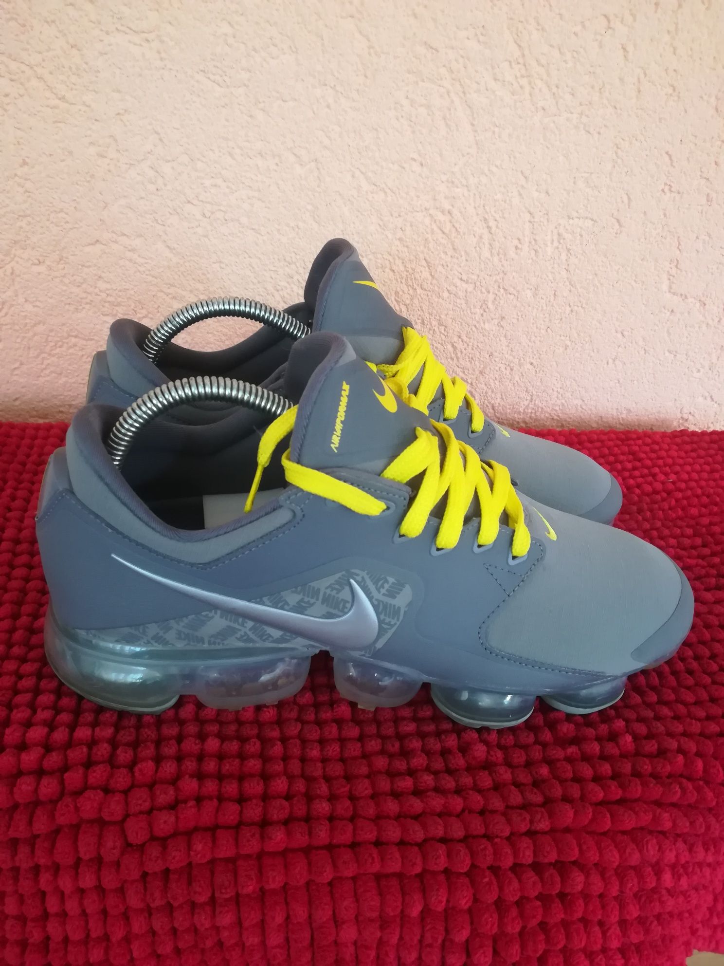 Adidași Nike Vapormax nr 42,5 bărbați