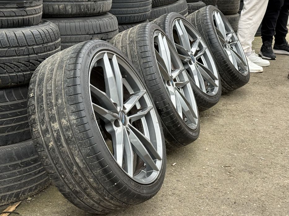 Jante BMW 19” - GMP Italy Swan - Glossy Anthracite - 235 35 19