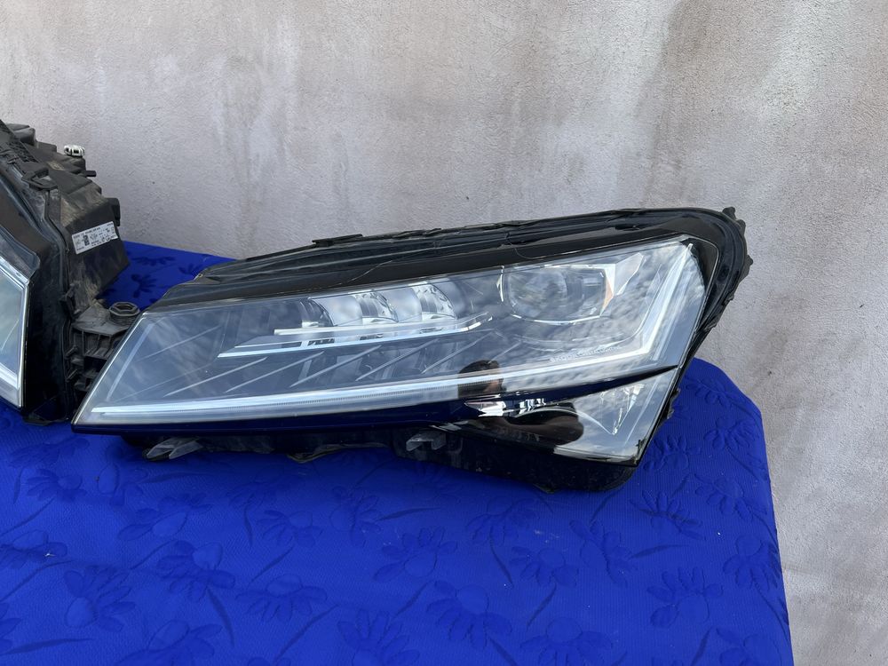 Far stanga dreapta full led skoda superb 3 facelift