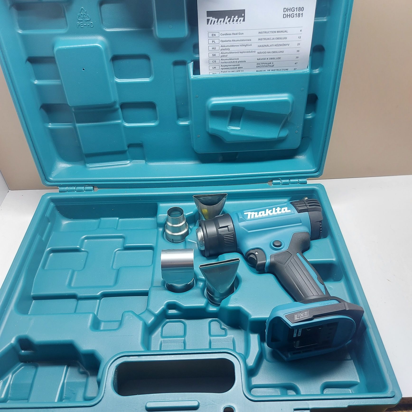 Акумулаторен пистолет за горещ въздух Makita DHG181ZK.