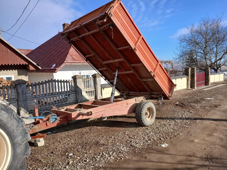 Vând remorca recent adusa din Italia