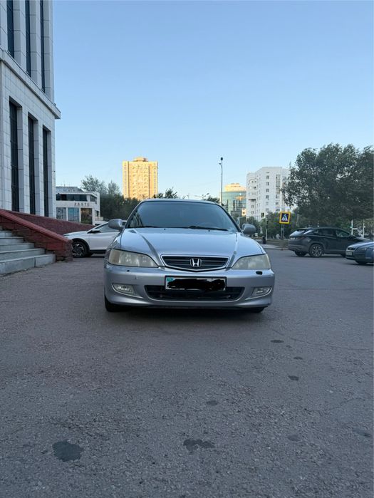 Продам машину Honda accord 6