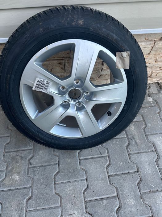 Гума с джанта 215/55/16