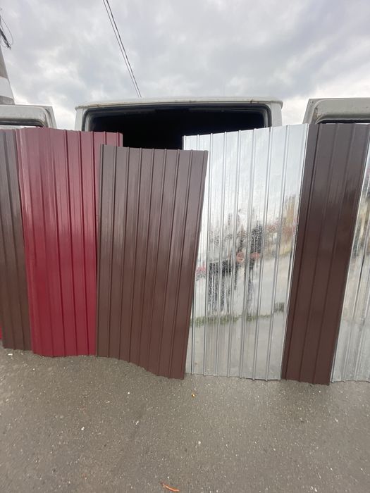 Tabla cutata pentru gard și acoperiș