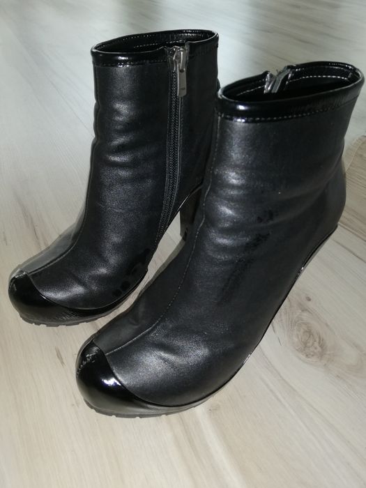 Есенни дамски боти от естествена кожа