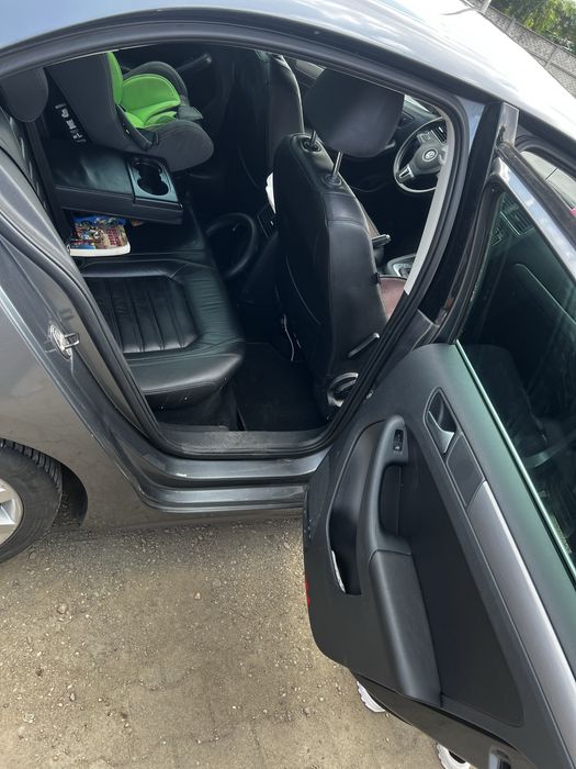 Vand jetta 1,6 , automata .