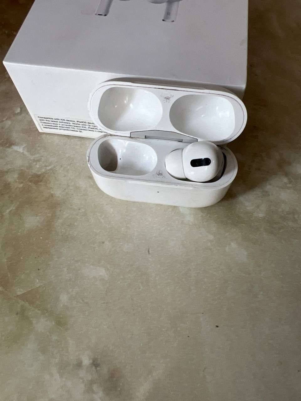 AirPods Pro Правый Наушник (А2083 А2084 А2190)