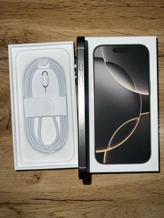 iPhone 16 pro, 256 GB, 100%