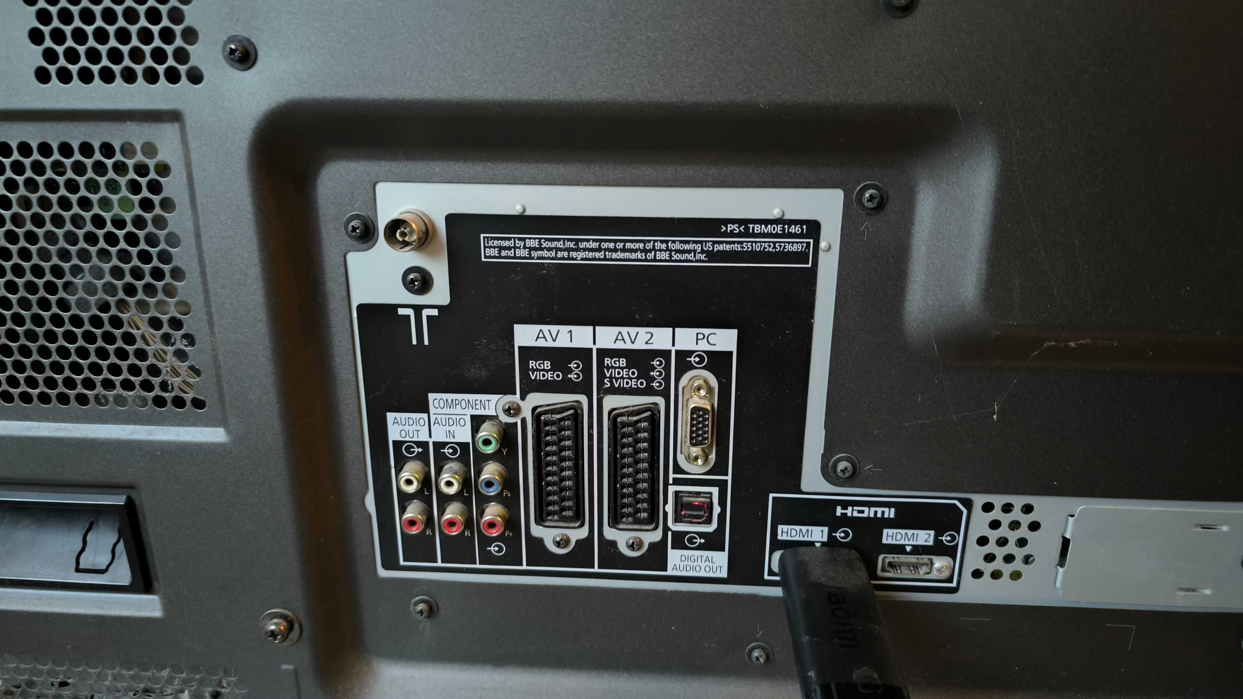 Продавам 46" Плазмен телевизор Panasonic модел TH-46PY85P