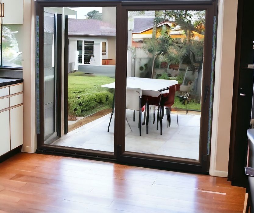 Usa culisanta de balcon termopan disponibil pe stoc