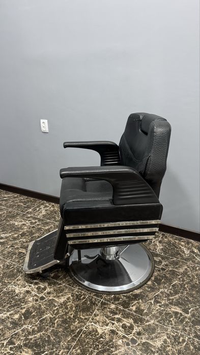 Кресло барберное