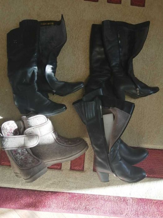 Продам женские сапоги, зимние, кожа и войлочные.