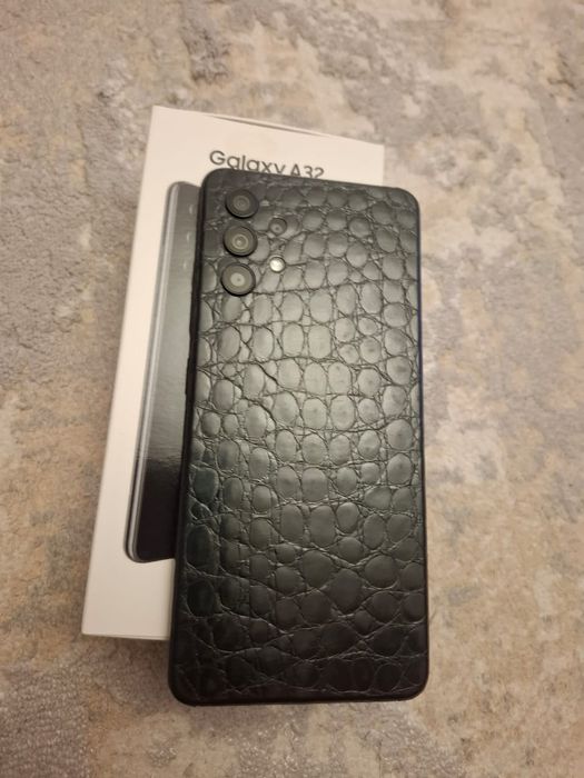 Самсунг А52 black 32г