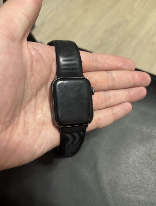 Apple-watch SE 44mm