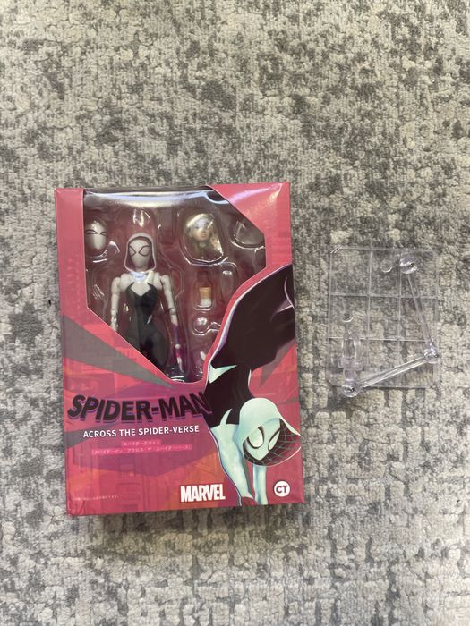 фигурка Gwen Stacy SHFiguarts