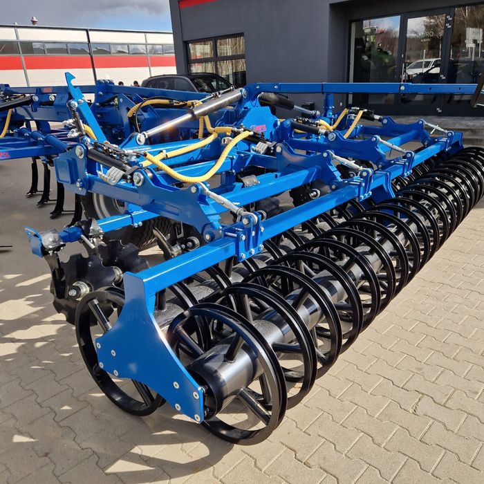 Gruber Agripol model Culti ll-5 m tractat cu dublu tavalug