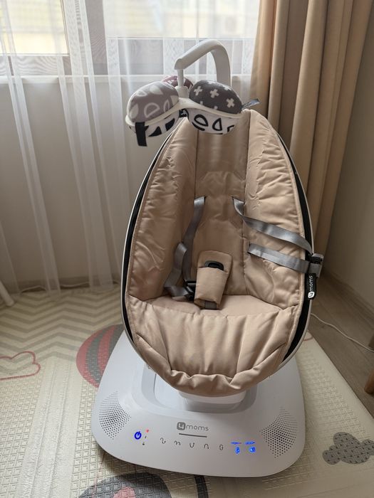 4 moms MamaRoo 5 - Електирческа Бебешка Люлка