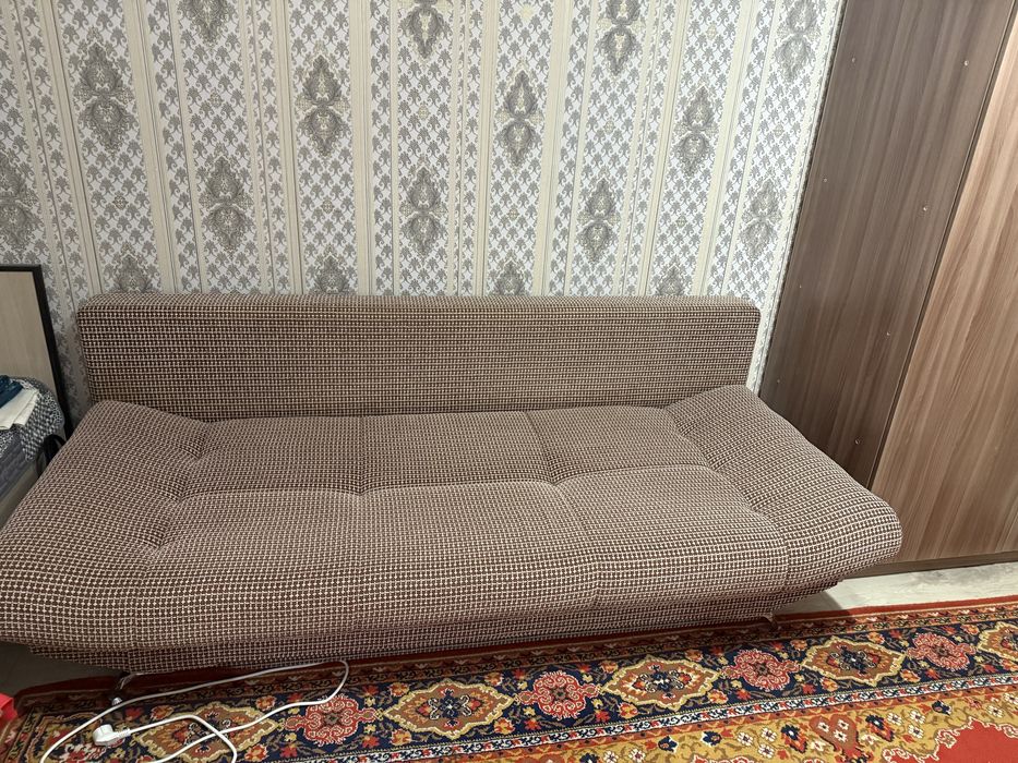 Продам диван в отличном состоянии