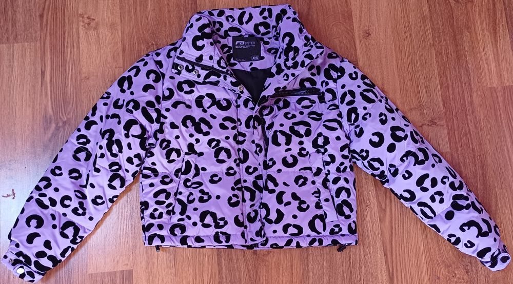 Geacă mov cu imprimeu leopard