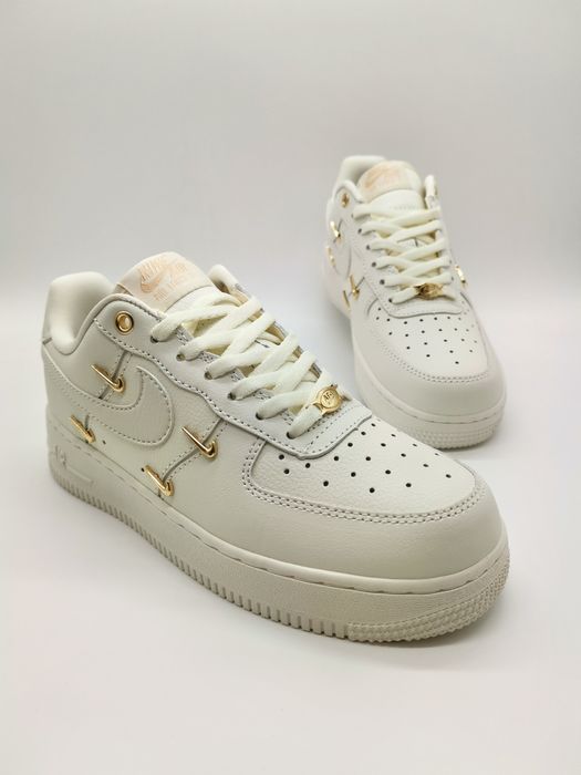 Nike Air Force 1 '07 LX