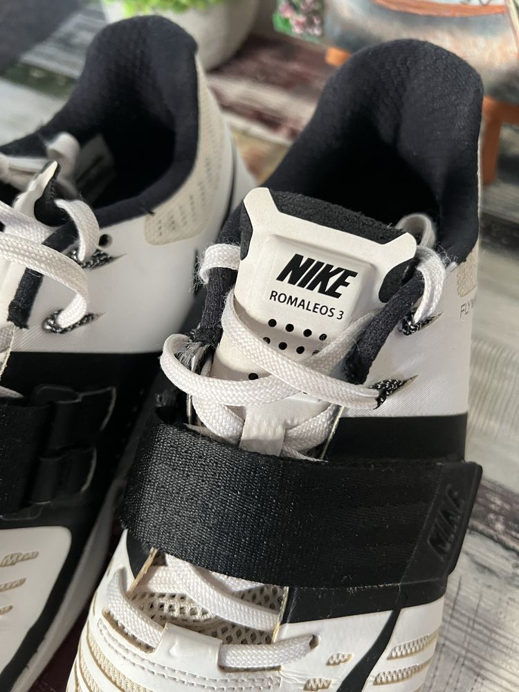 Nike Romaleos 3 marime 39