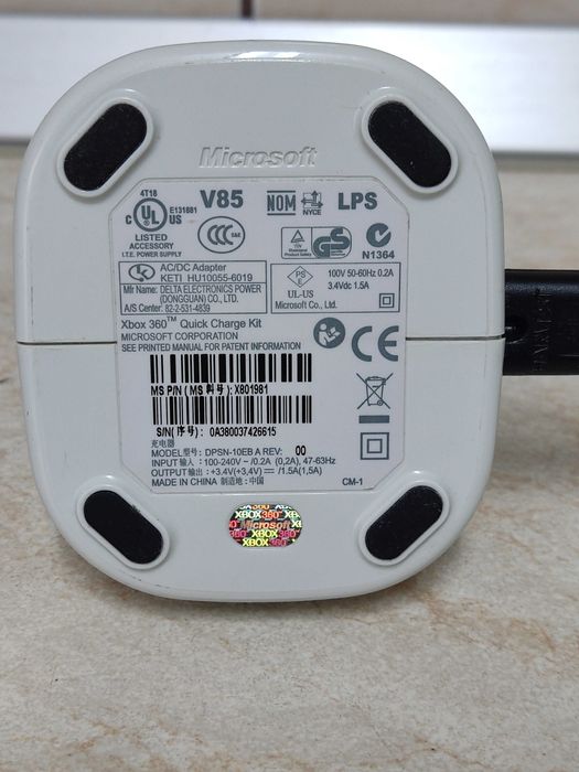 Încărcător pentru acumulatori maneta xbox 360