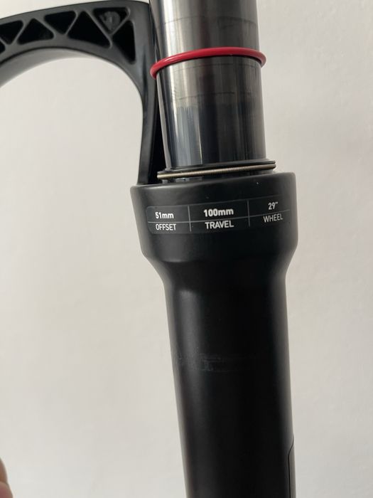 Furca Rockshox Judy Silver 29” | aer, blocare ghidon, gat drept 19,5cm