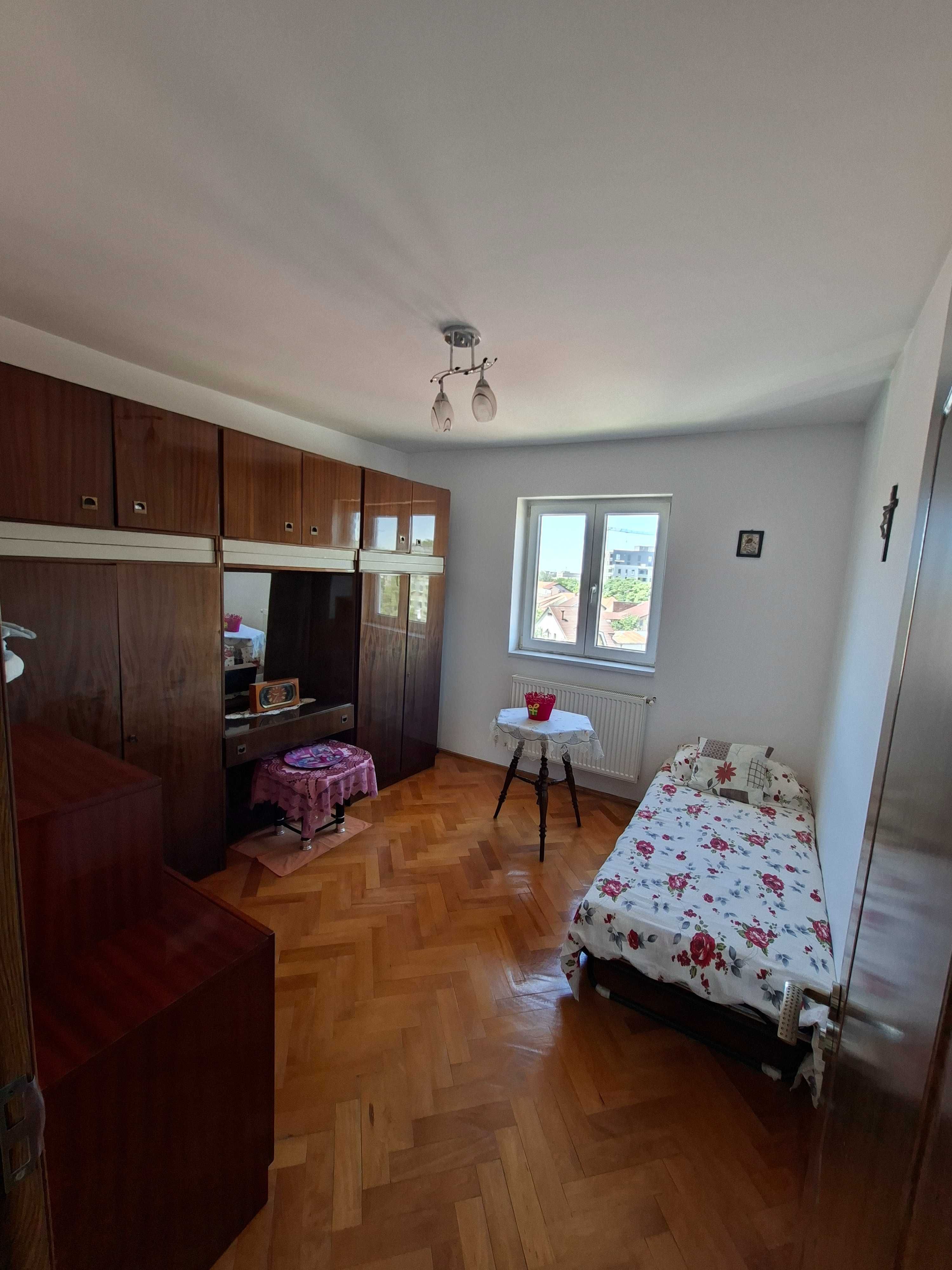 De vanzare apartament 4 camere Take Ionescu 59
