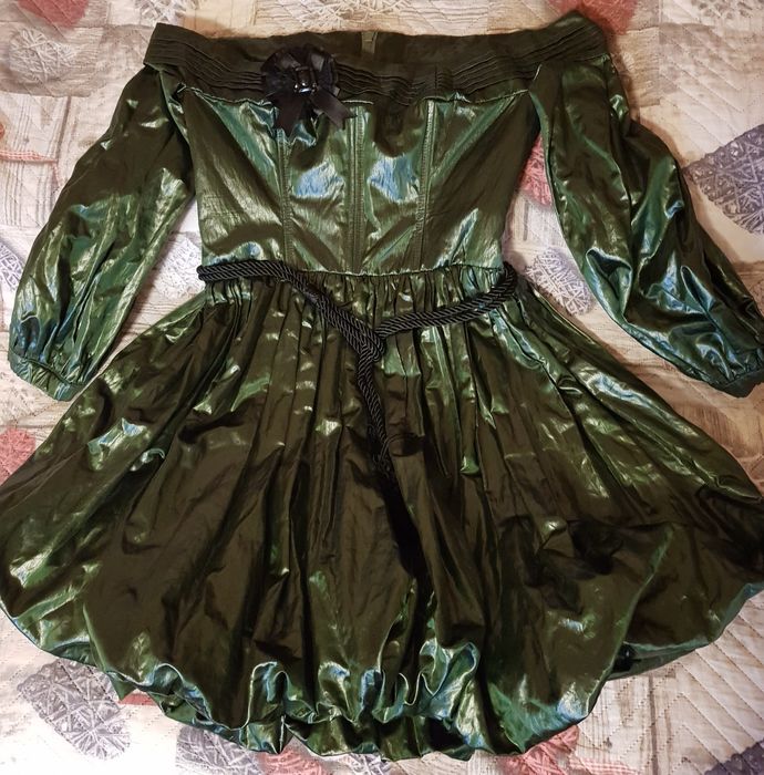 Дамска тъмнозелена рокля размер S