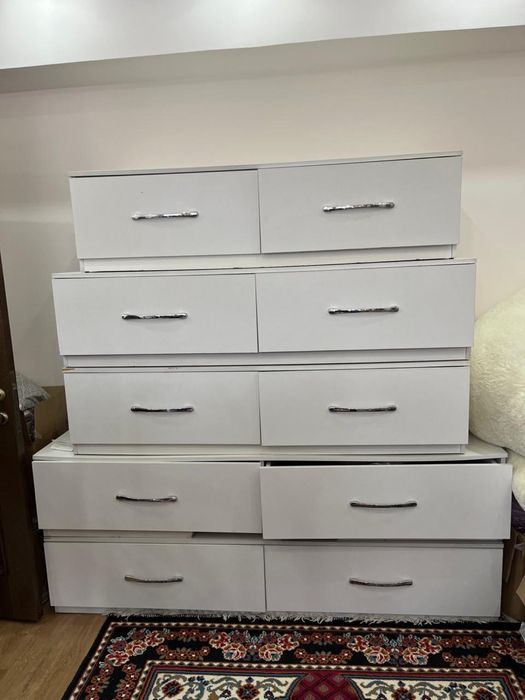 Продам полки для одежды