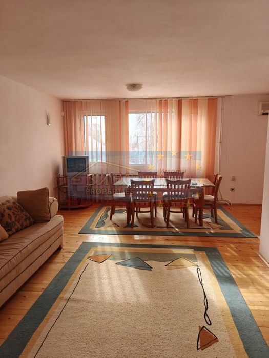 Продава се Къща в с. Селищен дол, Област Перник - 313 кв.м за 528 €/кв.м - Снимка #4