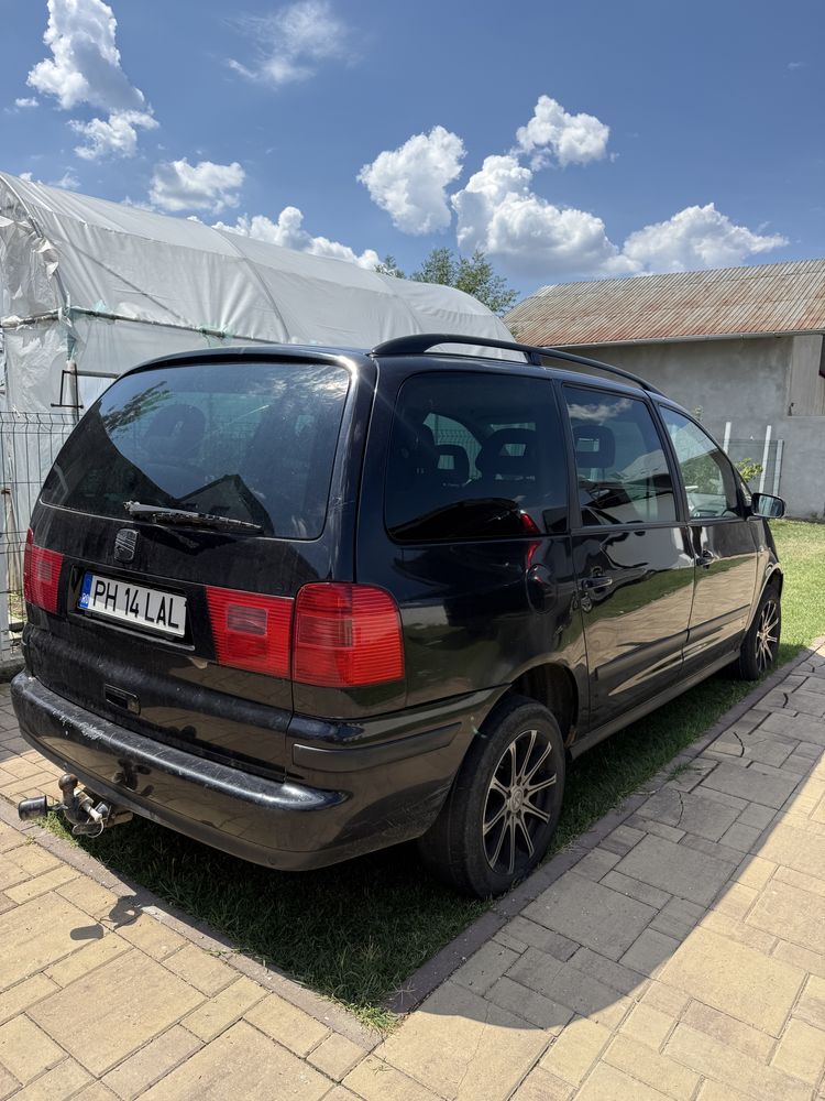 Masina Seat Alhambra
