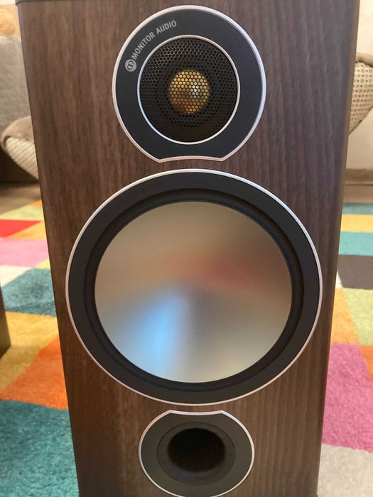 колони Monito Audio Bronze 2 + усилвател NAD C 325BEE