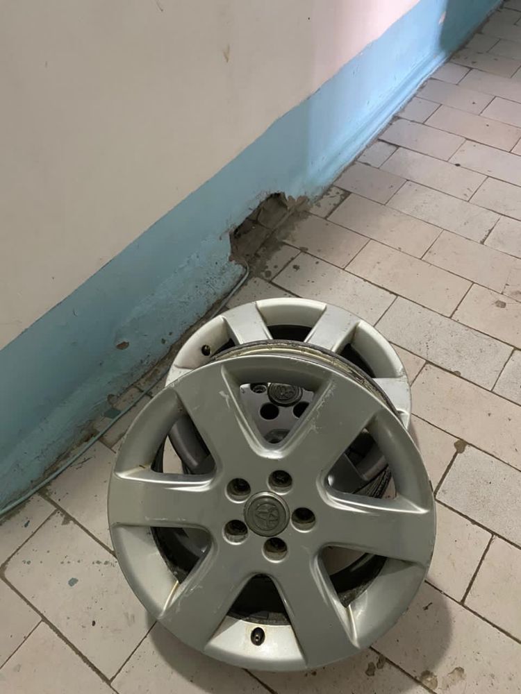 Продаются диски в хорошем состояний размер 17