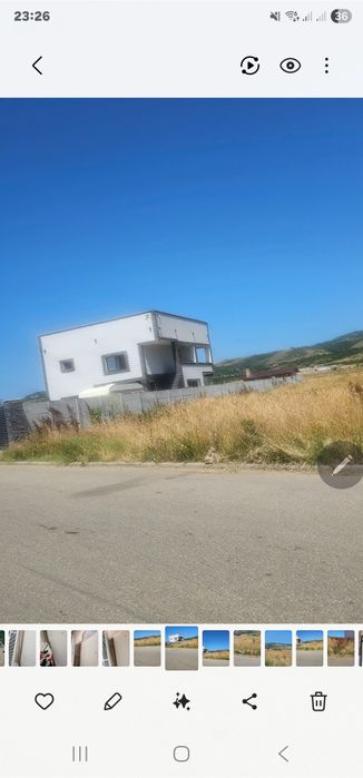 Vand 1170 mp. de teren  de casa in Schela pe strada Parang