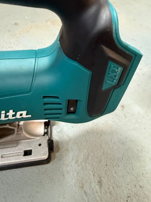Makita DJV182Z Fierastrau pentru decupat